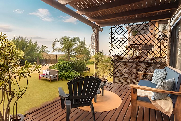Beachfront - Villa Sayuri 2
