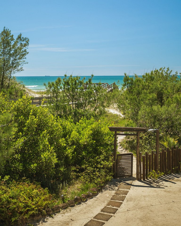 Beachfront - Villa Sayuri 1