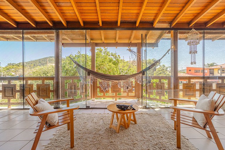 Casa Azul na Barra de Ibiraquera